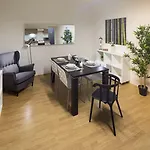 New Town - Apple Apartamento