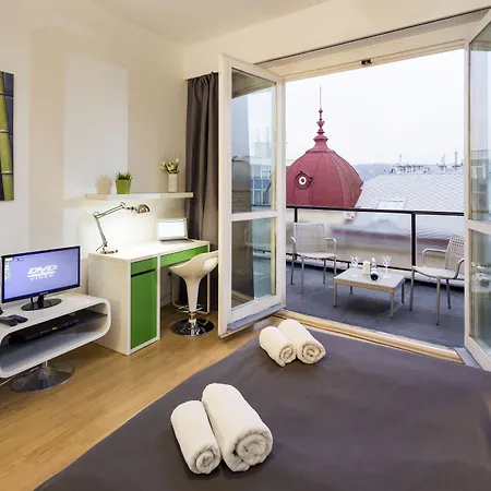 New Town - Apple Apartamento *