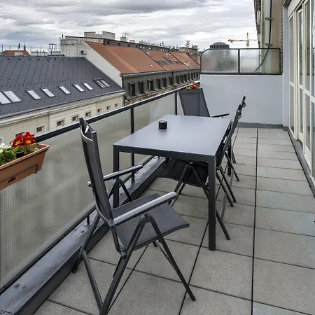 New Town - Apple 公寓